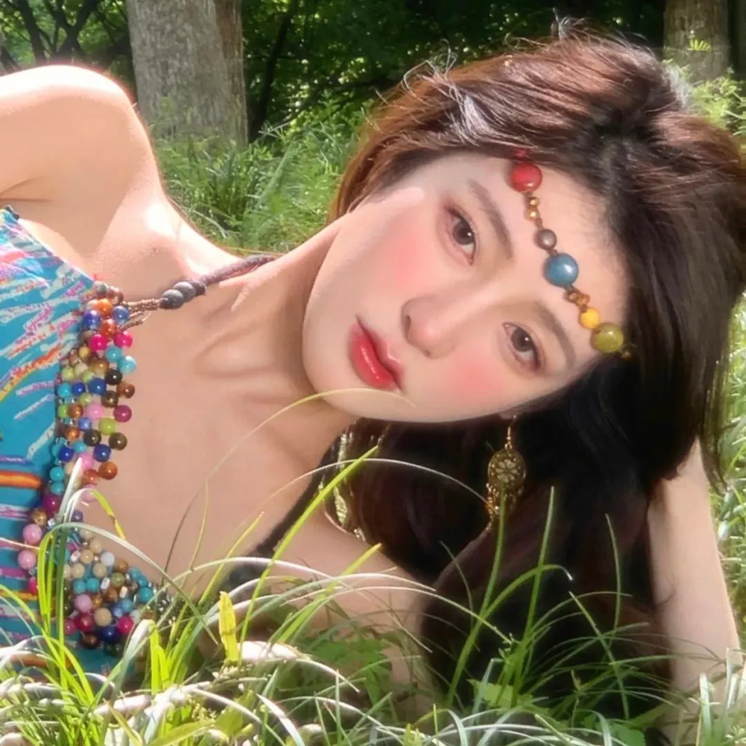 新月似阳生双蕊